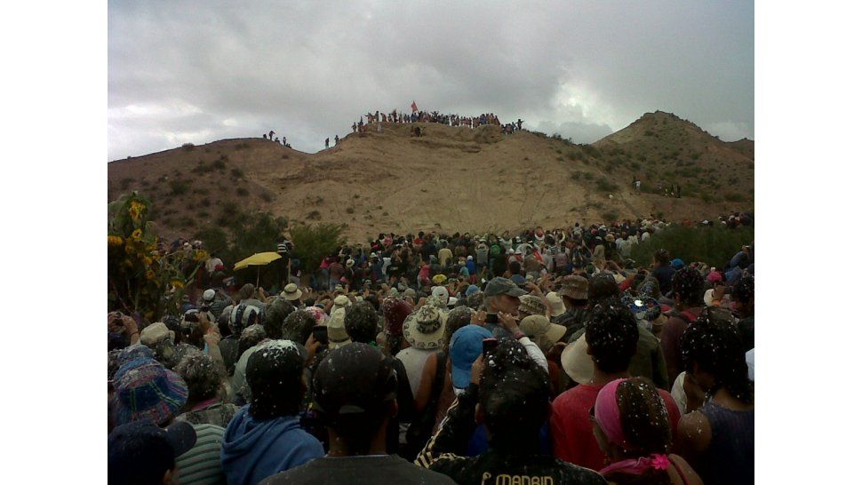 Desentierro en Uquia