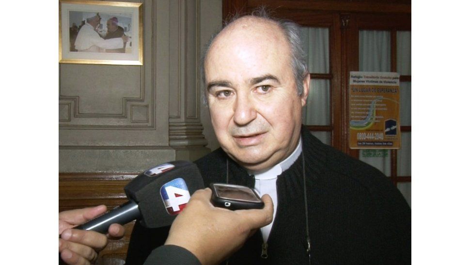 César Fernández - Obispo