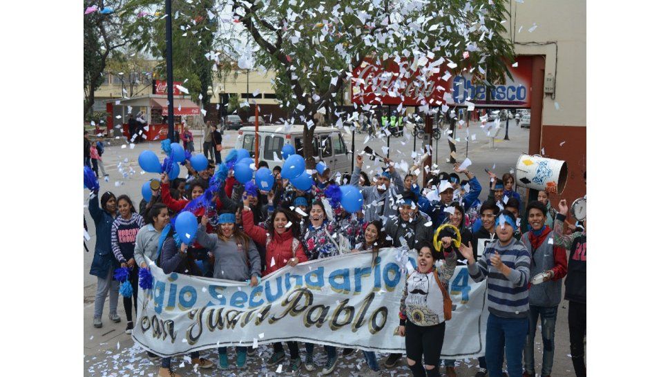 Estudiantina en San Pedro