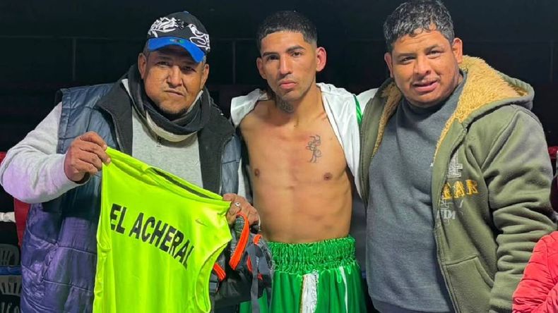 El jujeño Rodrigo “Hormiga” Yapura venció a “Bazuca” Suárez en un festival de boxeo en Salta