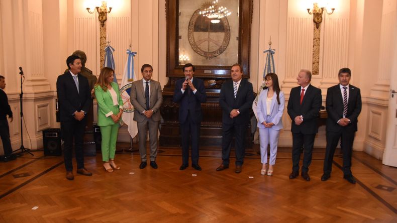 Parlamento del Norte Grande en Jujuy y al visita al Gobernador