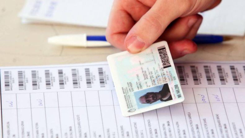 Elecciones 2025: evalúan abrir viernes por la tarde y sábado a la mañana en el Registro Civil