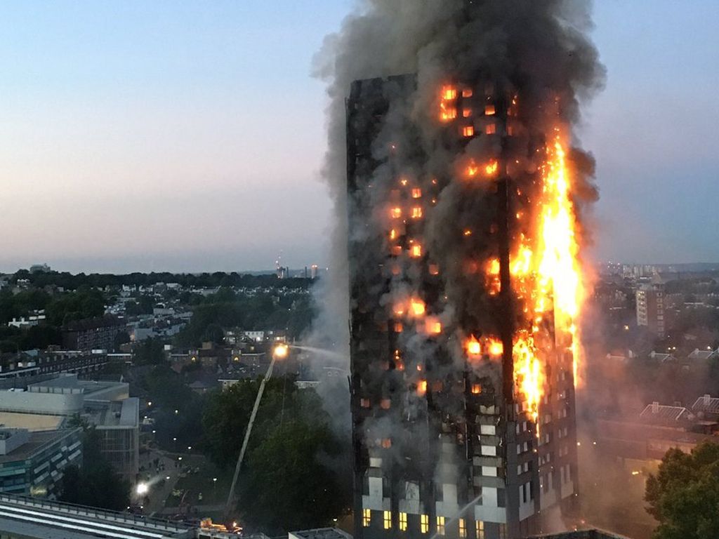 Incendio en torre de Londres