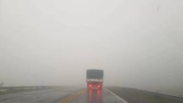 Neblina reduce la visibilidad en la Ruta Nacional 9 entre Bárcena y Tumbaya