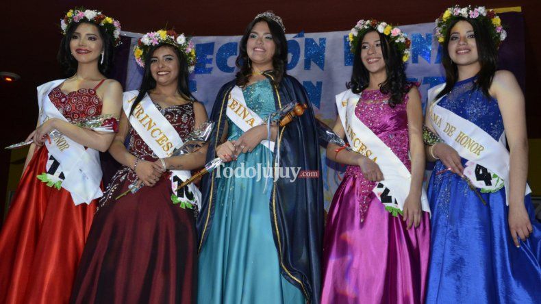 La Esc. Marina Vilte coronó a Abigail Valdiviezo como su nueva reina