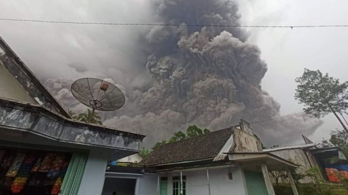 Volcán en Indonesia.