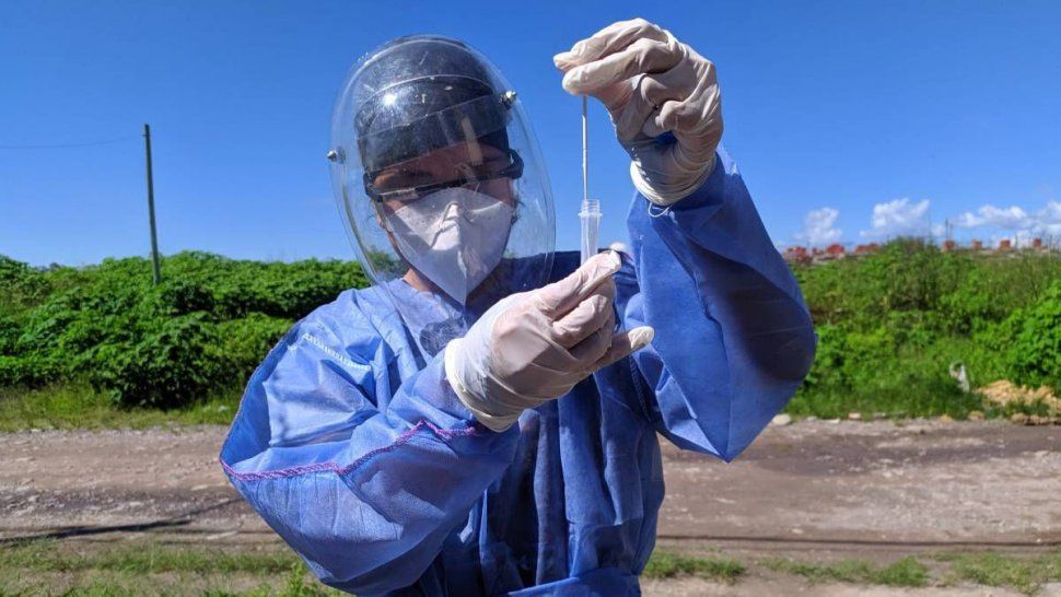 Reporte de nuevos casos y muertes por coronavirus en Jujuy