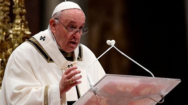 El papa lideró este miércoles la primera audiencia con público en la histórica plaza vaticana por primera vez desde el 26 de febrero de 2020.