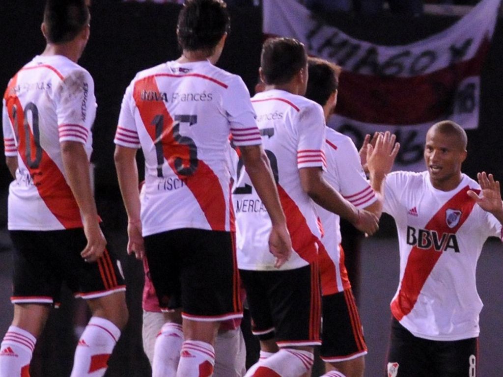 Debut copero para River