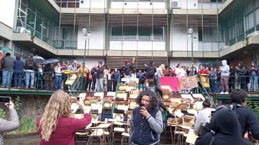 Estudiantes tomaron la Universidad Nacional de Salta&nbsp;