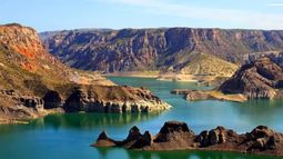 Escapadas: el imponente cañón de Mendoza que combina paisajes increíbles y aventura en cerca del río