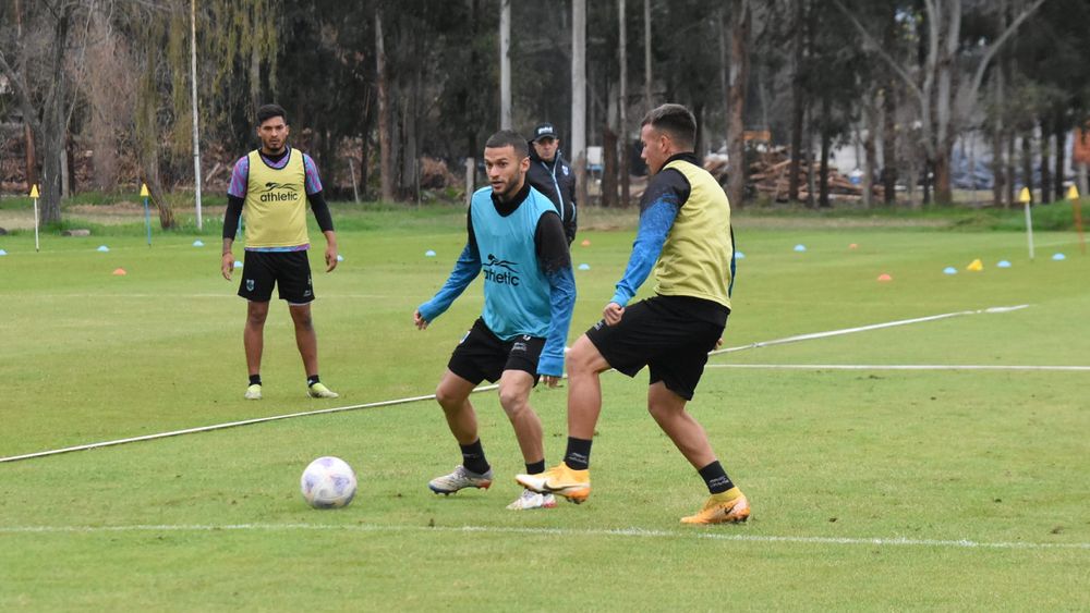 Gimnasia de Jujuy con variantes para visitar a Villa Dálmine