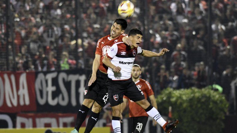 En un partidazo, Newells e Independiente empataron en Rosario