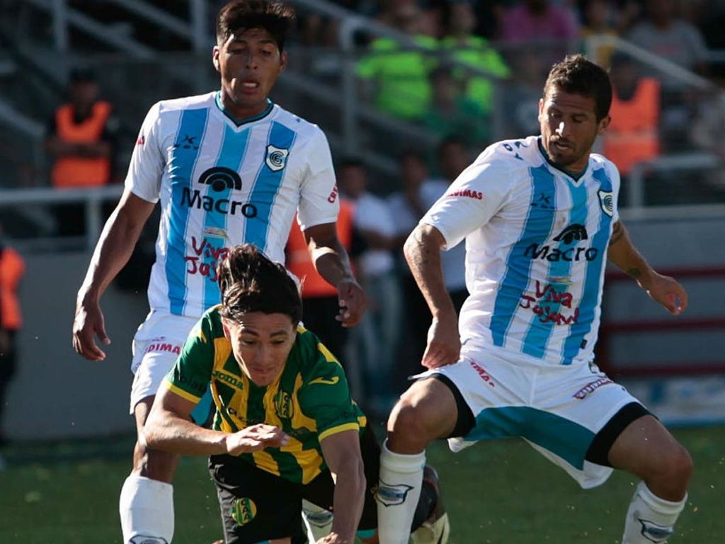 Dos ascensos en juego