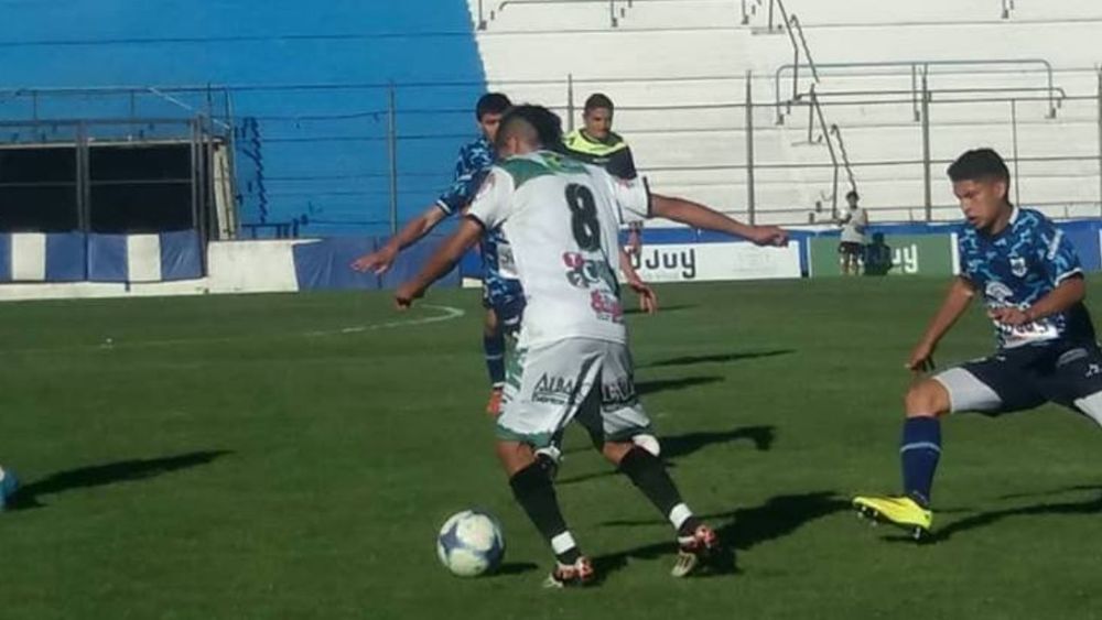 Atlético el Carmen venció a Gimnasia y se clasificó a semifinales   