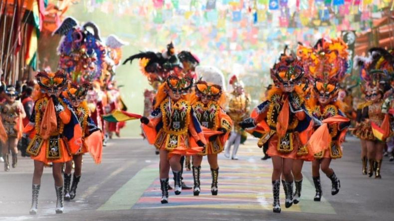 Reviví lomejor del Carnaval de Oruro por Canal 4