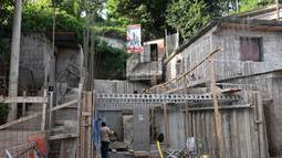 Construcción del Ascensor Urbano en barrio San Martín. Construcción del Ascensor Urbano en barrio San Martín.