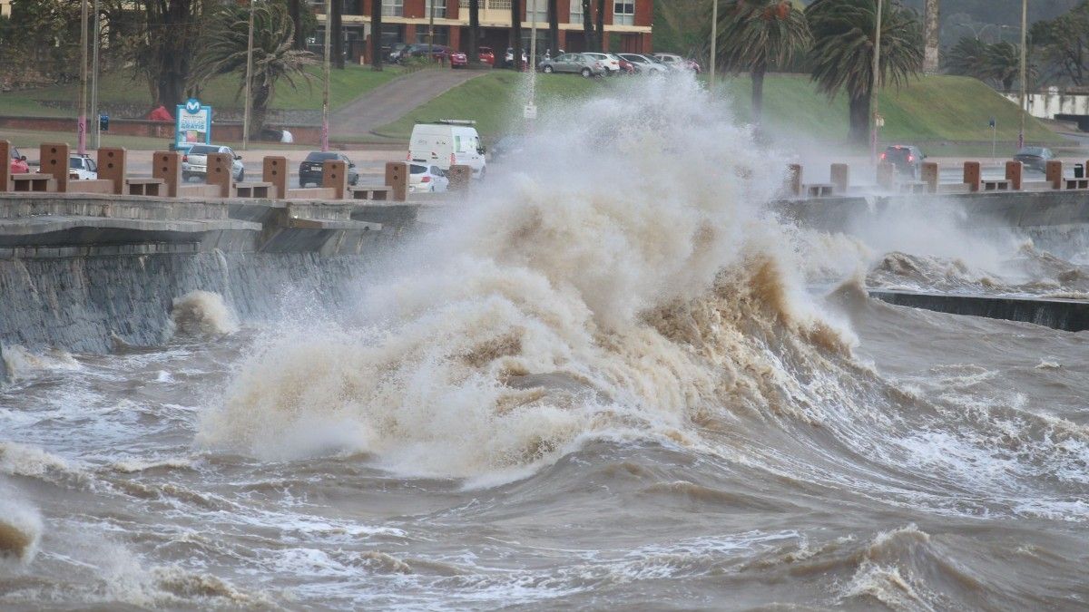 Uruguay: se produjo un ciclón en la costa y falleció un joven.&nbsp;