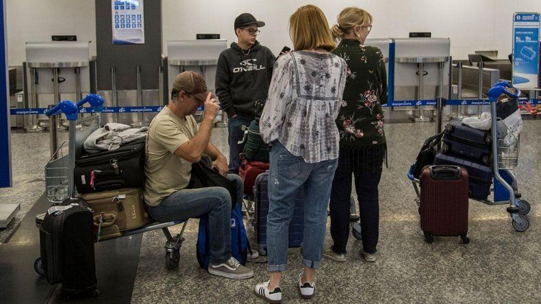 Protesta de pilotos: 60 vuelos y 7000 pasajeros afectados