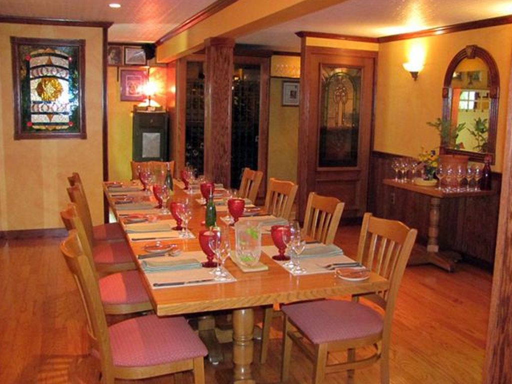 Restaurante Damon Baehrel