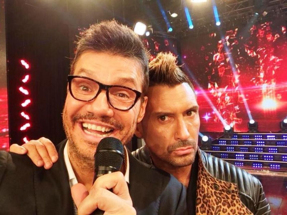 Selfie entre Tinelli y el