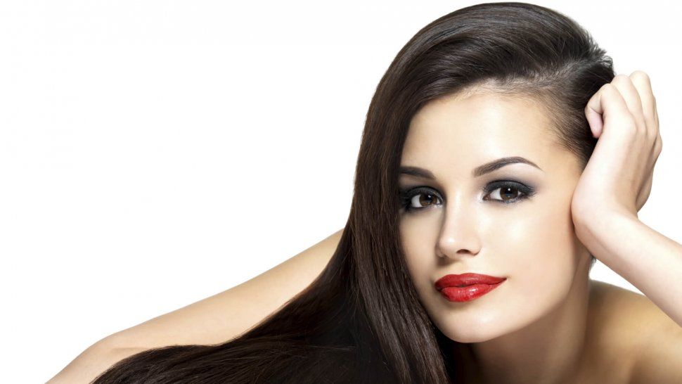 La luna influye en el crecimiento del pelo, ¿mito o realidad?