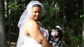 una joven se caso con su muneca zombie porque nadie la habia hecho sentir asi