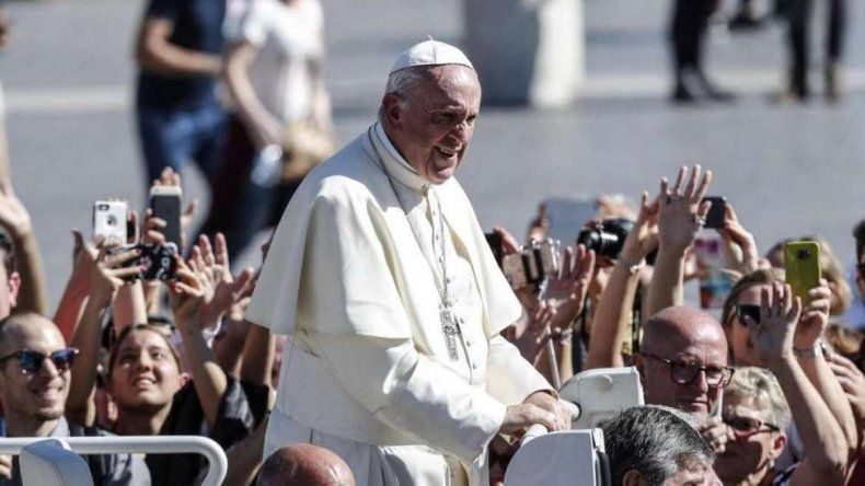 Francisco rumbo a Chile: Tengo miedo de una guerra nuclear, estamos en el límite