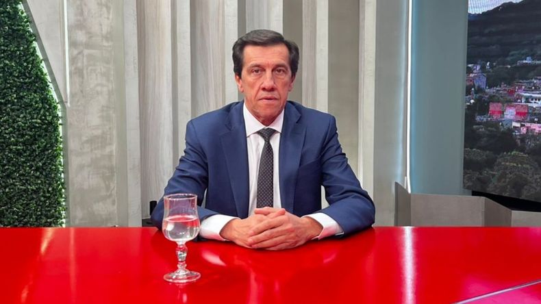 Carlos Sadir.