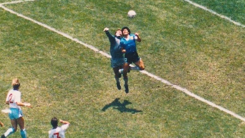 Las fotos inéditas del gol de Maradona a los ingleses&nbsp;