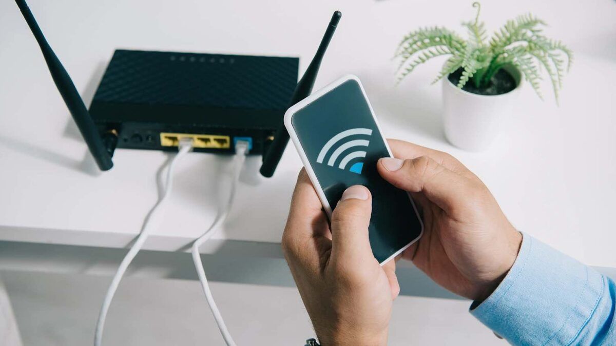 Así es el truco para saber quién usa tu WiFi y poder bloquear dispositivos desconocidos.
