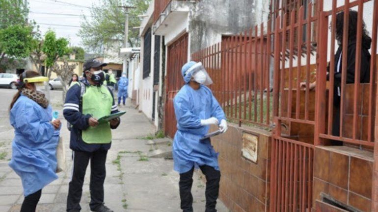 Rastrillaje en búsqueda de casos de coronavirus en San Salvador de Jujuy.