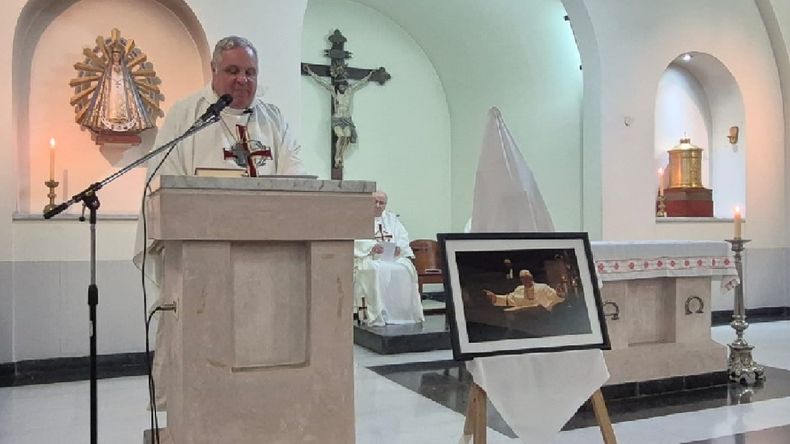 Con Cesar Fernández, obispos argentinos homenajearon al papa Francisco Con Cesar Fernández, obispos argentinos homenajearon al papa Francisco