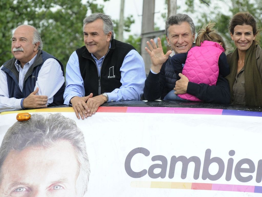 Macri y Morales en la caravana