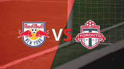 New York Red Bulls gana 2-1 a Toronto FC con doblete de Emil Forsberg