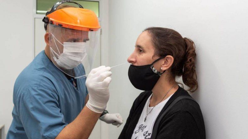 Reporte de casos y fallecidos en Argentina