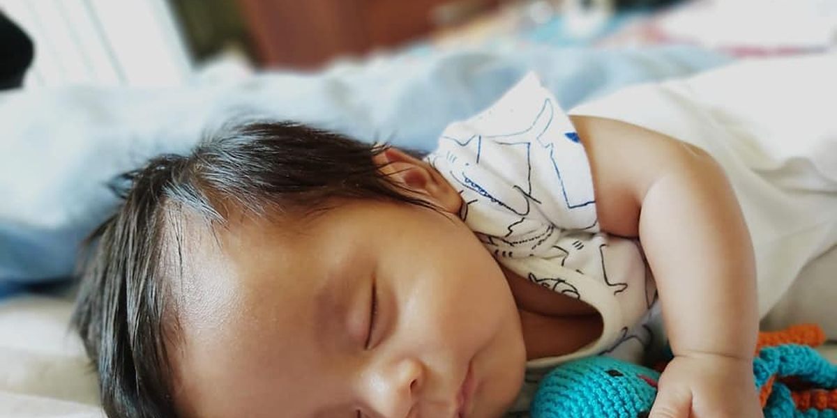 Muñequitos para bebés prematuros y niños en general que necesitan estimulación. Muñequitos para bebés prematuros y niños en general que necesitan estimulación.