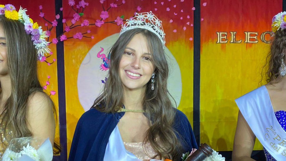 Violeta Mealla es la nueva representante del Salvador para la Fiesta Nacional de los Estudiantes.