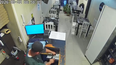 robo a mano armada en una pizzeria de san pedrito, el hecho quedo grabado