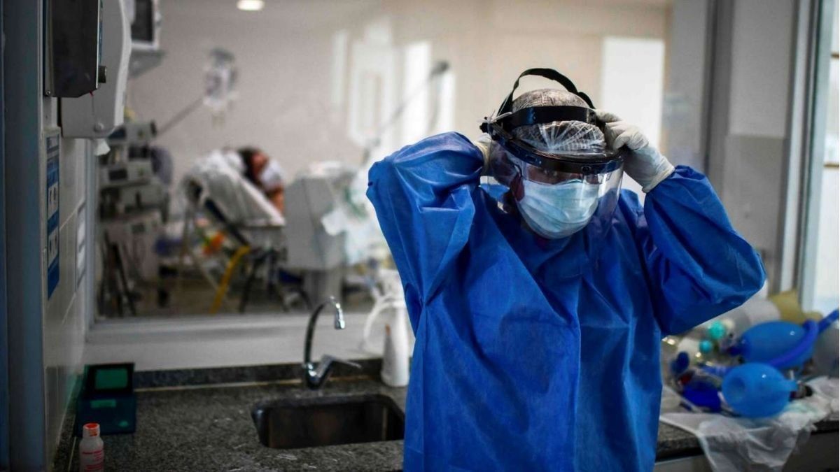 Una sala de terapia intensiva en la Argentina, en medio de la pandemia de coronavirus. / Foto: AP